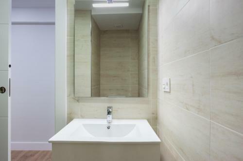 Apartamentos Reina Isabel