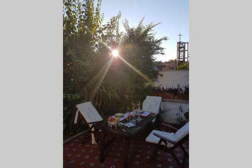 Casa Con Jard�n Granada, F�cil Aparcamiento Calle