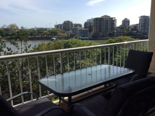 Aparthotel Kirribilli Apartments