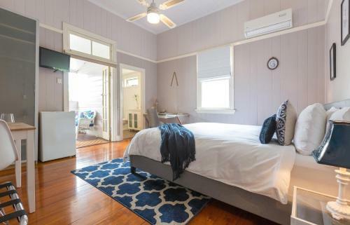 Kirkland House Bed & Breakfast