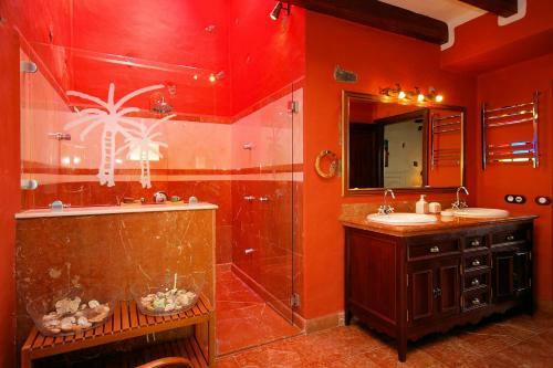 Luxe Villa Haria Private Indoor Pool By Pvl