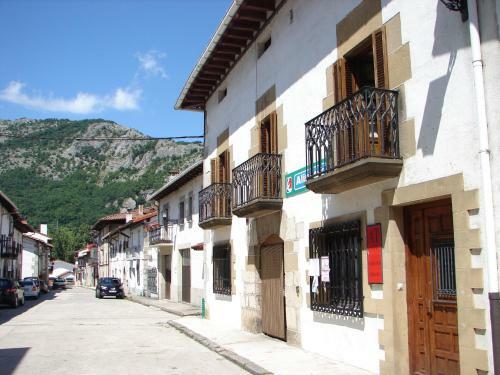 Apartamentos Lazkano I Y II