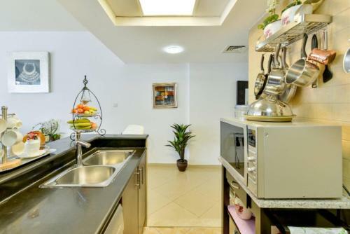 Apartamento Beautiful 2bed 2baclcony In Jlt, Dubai