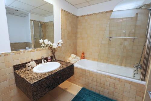 Luxury Casa - Marvel Sea View Apartment Jbr Beach 2br