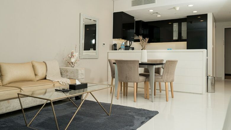 Apartamento Al Ashrafia Holiday Homes- Waterfront Downtown