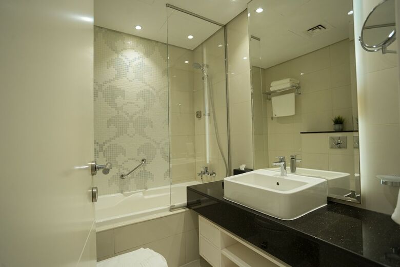 Apartamento Al Ashrafia Holiday Homes- Waterfront Downtown