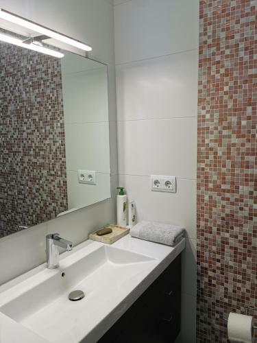 Dos Habitaciones Dobles En Apartamento Confortable
