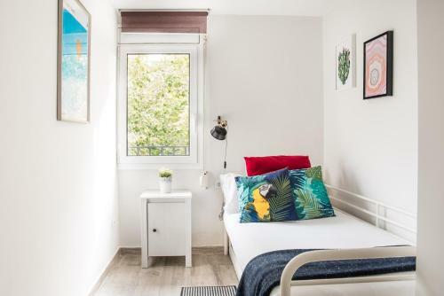 Cozy Apartment With Splashes Of Color
