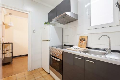 Apartamento Con Encanto, Luminoso Y Tranquilo