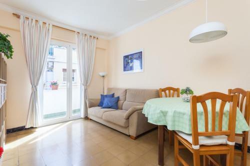 Apartamento Con Encanto, Luminoso Y Tranquilo