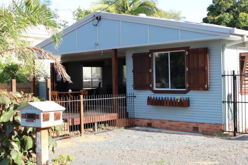 Beachside Cottage