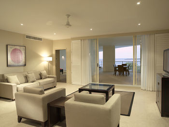 Hotel Oceans Resort & Spa