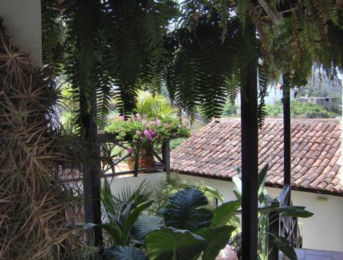 Apartamento Rustic Holiday Home With Balcony And Sea View