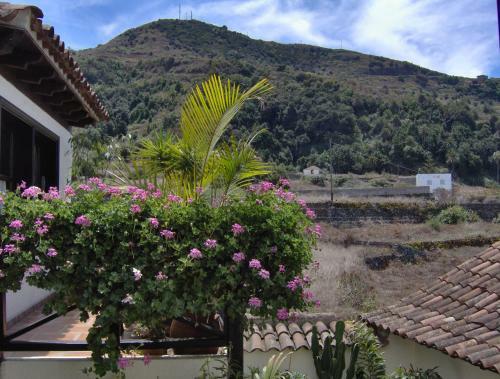 Apartamento Rustic Holiday Home With Balcony And Sea View
