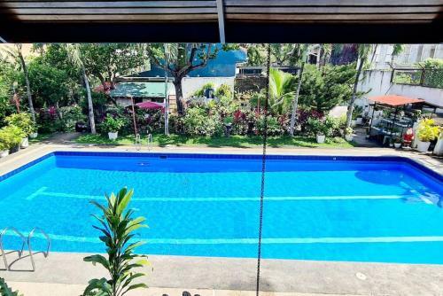 Villa Spacious Spanish-style Resort In Pansol Laguna