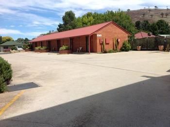 Motel Sovereign Inn Gundagai