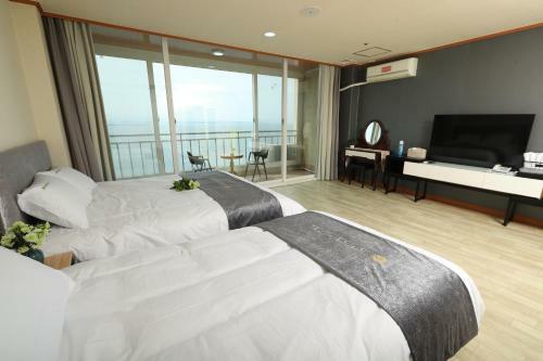 Hotel Marine