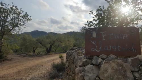 Agroturismo Finca Llambrich