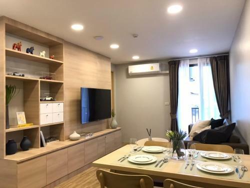 Apartamento Glory Sukhumvit -asoke- Prompong- Bts- Mrt