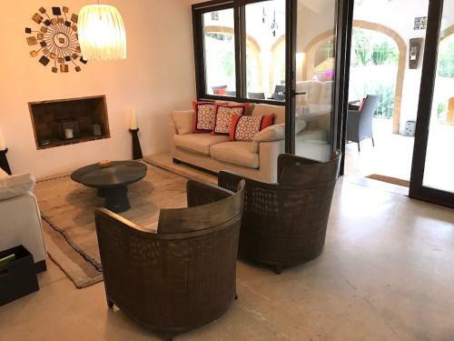 Villa Los Almendros
