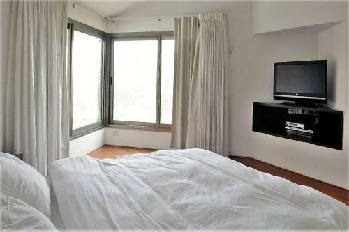 Villa Loft With Pool 20m Length Heated , 300m From Sea