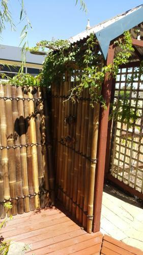 Hostal Anchorage Guest House And Self-contained Accommodation