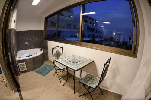 Apartamento Luxury Suite On Lev Eilat With Balcony And Jacuzzi