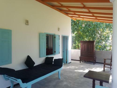Villa Field View