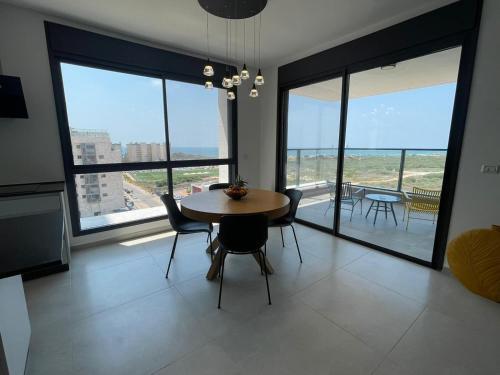 #???? ????? ?? ??? Seabreeze Beach Apartment#