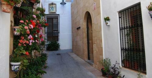 Luxurious Lower Level In Historic Pueblo