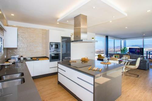Tony�s Luxury Villa