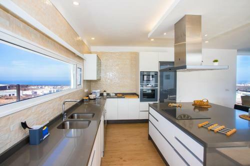 Tony�s Luxury Villa