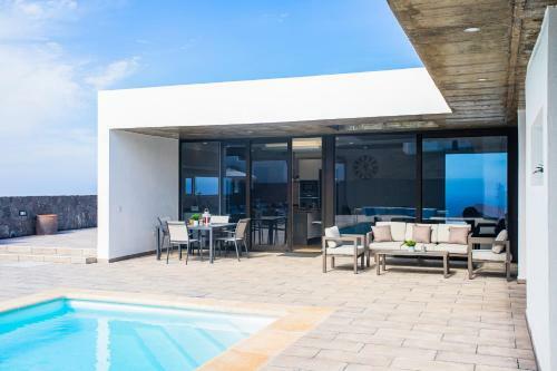 Tony�s Luxury Villa