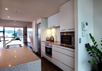 Sullivans Cove Apartments