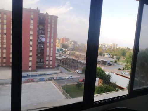 Apartamento Cosy Flat For Comfy Stay - Gib Rock View 3