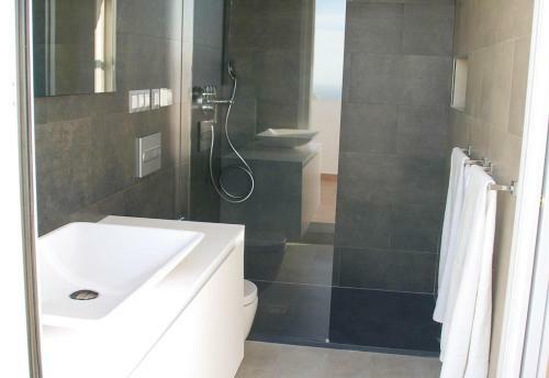 Stunning Sea Views Pool Garden