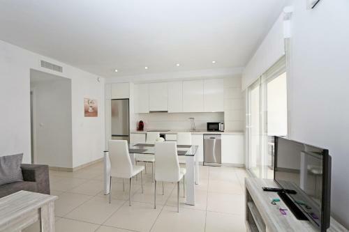 Apartamento La Marina Ref. 8564