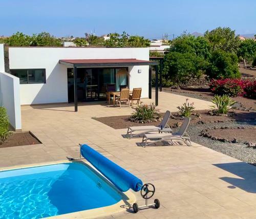 North Shore Villas, Villa Makai, Heated Pool