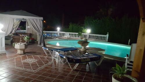 De Luxe Villa