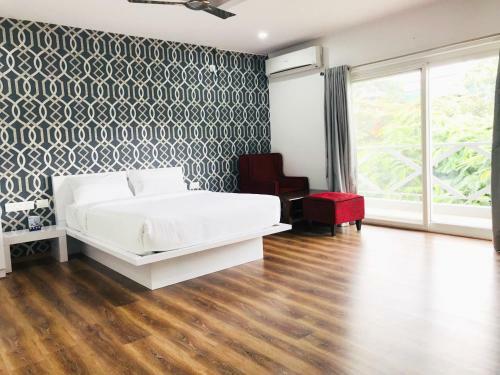 Hotel Aston Suites