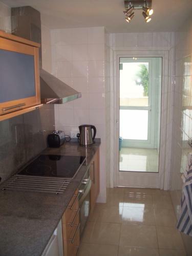 Beachfront Apartment With Sea View - Voromar