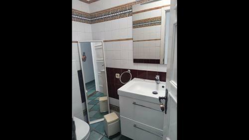 First Line Luxury Apartment