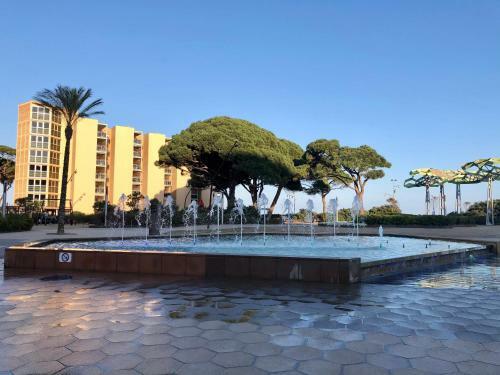 Apartamento Pineda Beach 1a L�nea de Mar & Parking