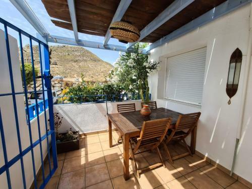 Apartamento Las Negras Centro. Al Lado Del Mar. Con Dos Terrazas