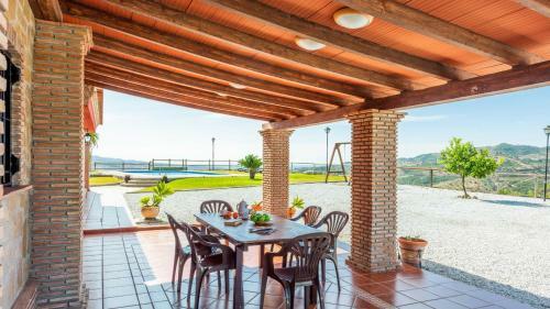 Villa Casa Laura Benamocarra By Ruralidays