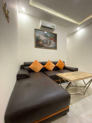 Royal Hotel 2