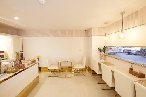 Denbasta Hotel