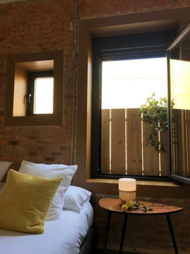 Hostal 13 Suites