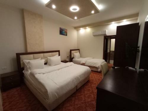 Golden Rose Hotel