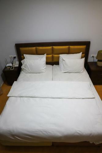 Golden Rose Hotel
